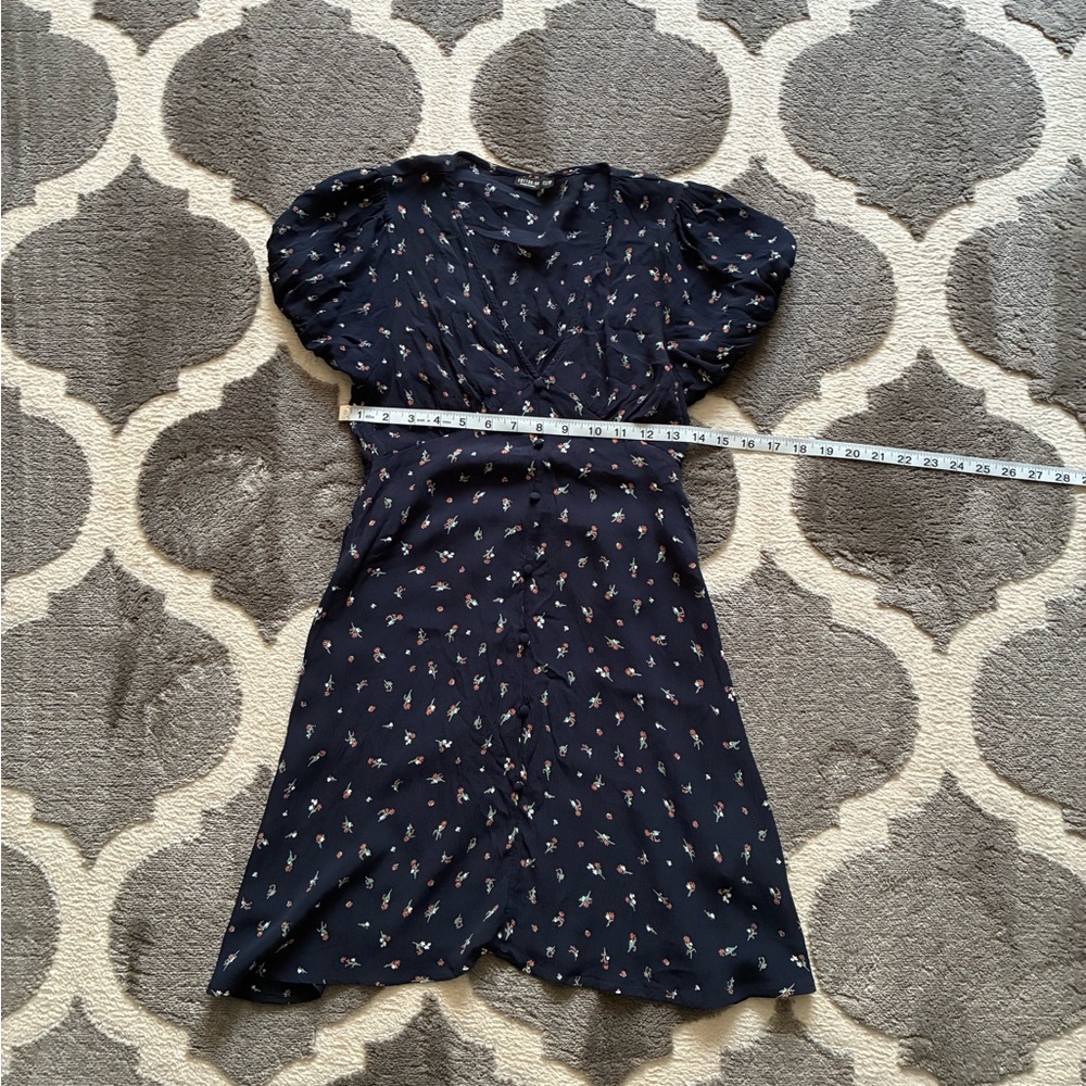 Cotton On Women's Short Sleeve Crepe V Neck Skater Dress Navy Sz XS floral ditsy - Picture 2 of 8